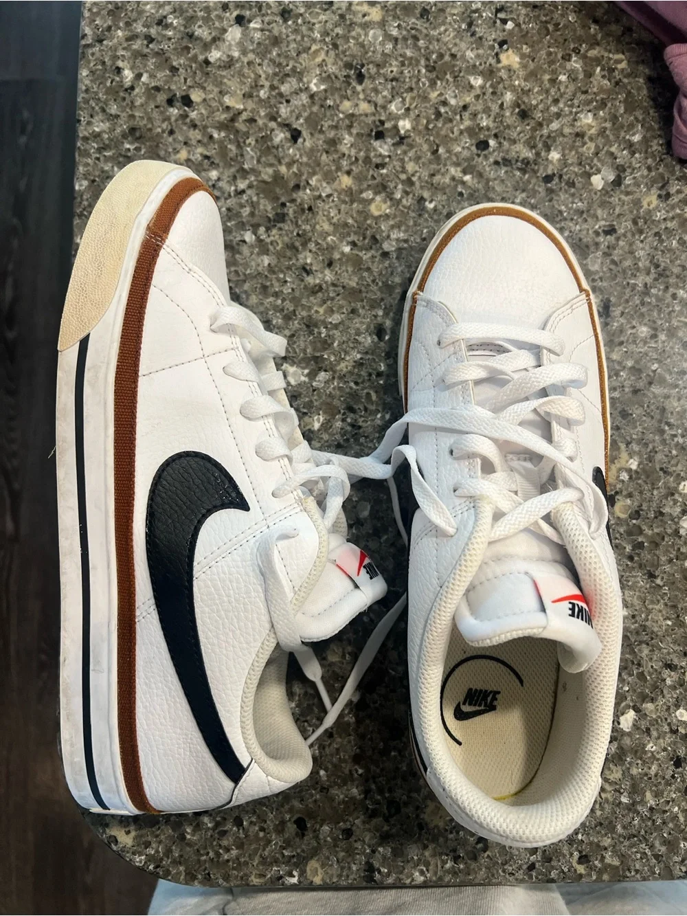 Nike Court Legacy - Men’s 8/Womens 9.5